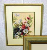 Вышивка «Ромашки» 20,5х26,5
(антиблик стекло, оргалит, установка, паспарту двойное, вырез окна двойной, натяжка, рамка) 
Стоимость оформления -1356